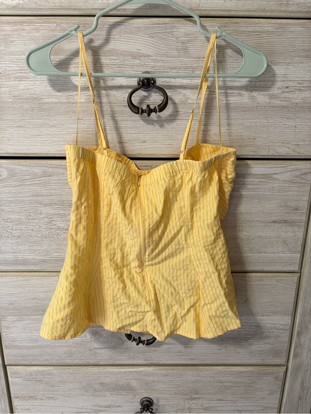 Tank top - Picture 9 of 10